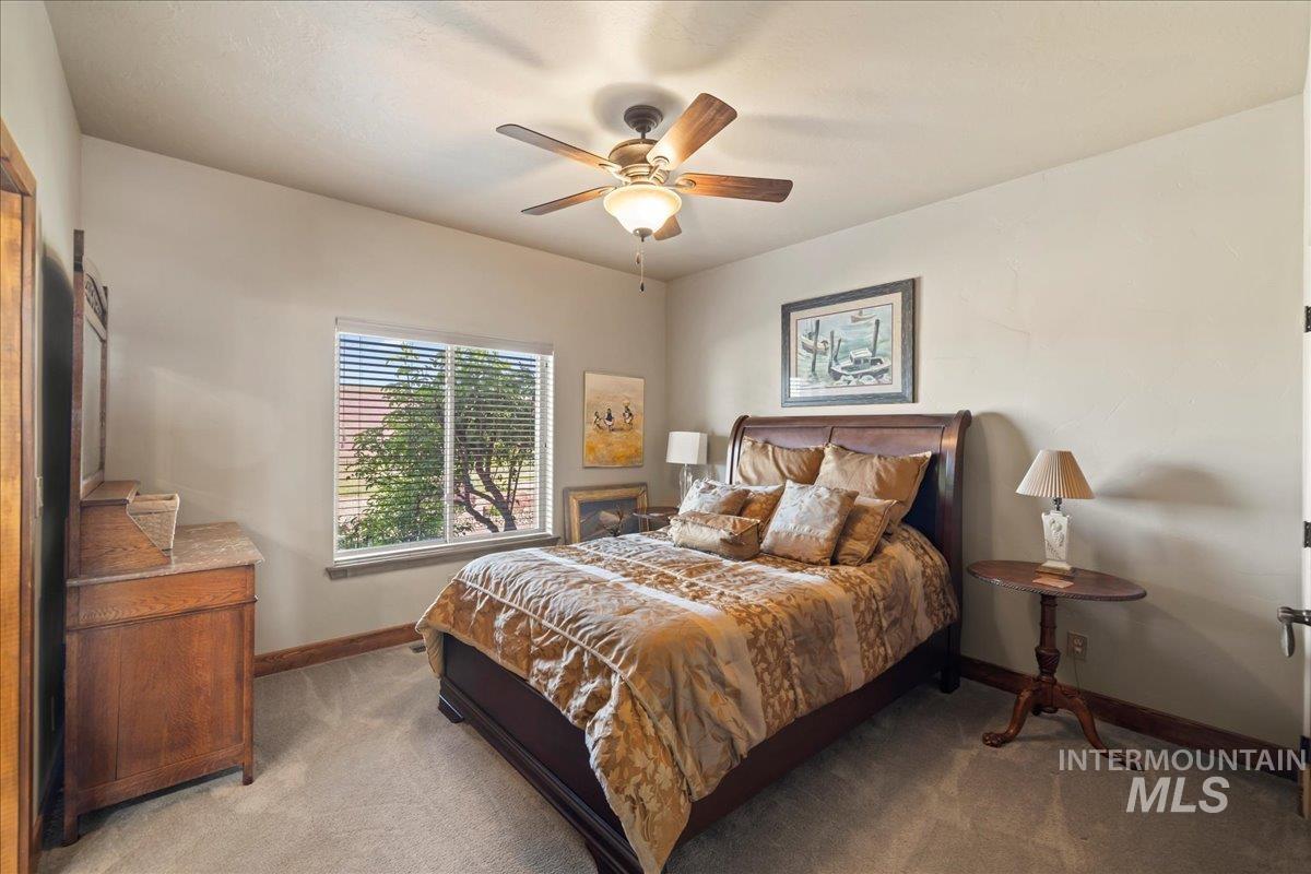 1270 Hillcrest Dr. Property Photo 15