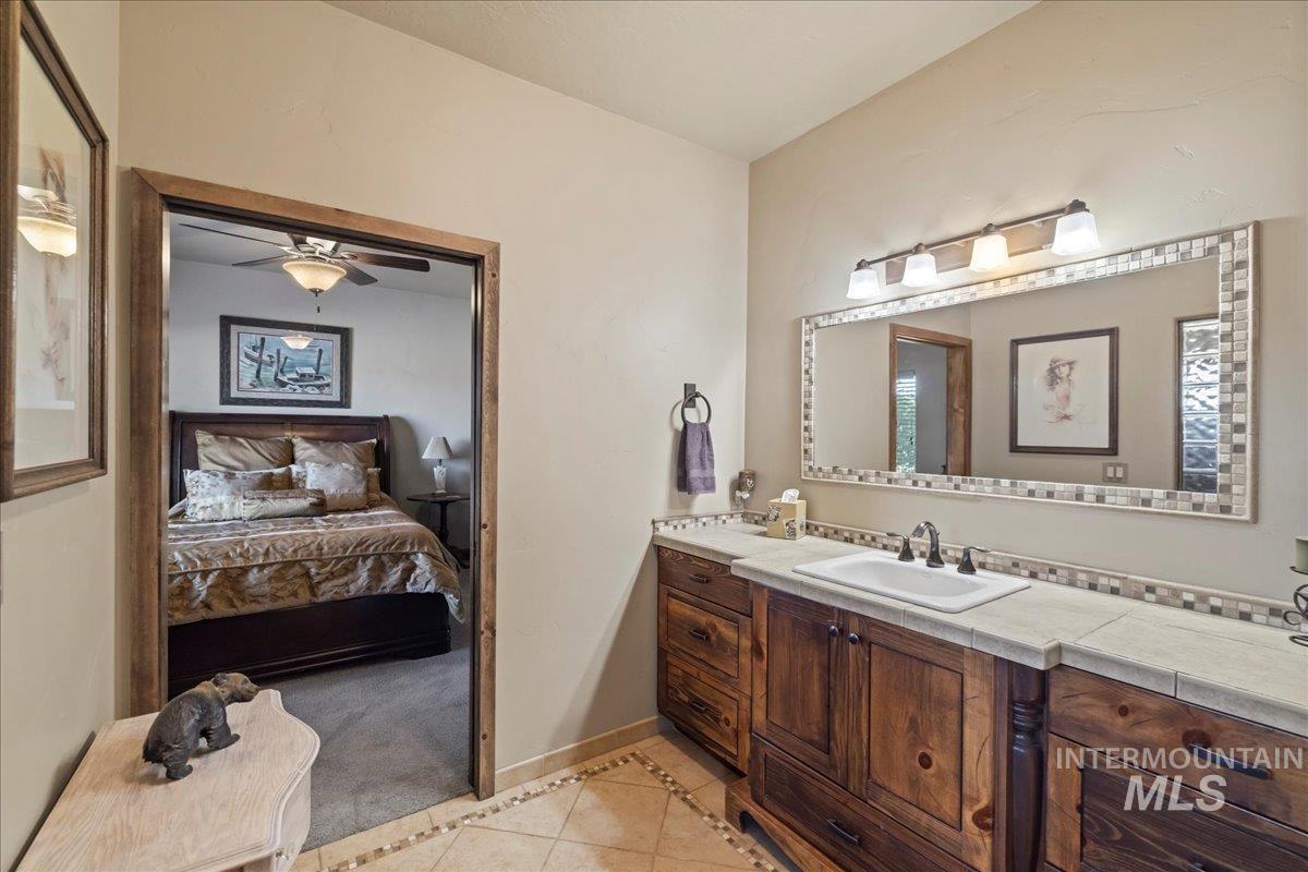 1270 Hillcrest Dr. Property Photo 17