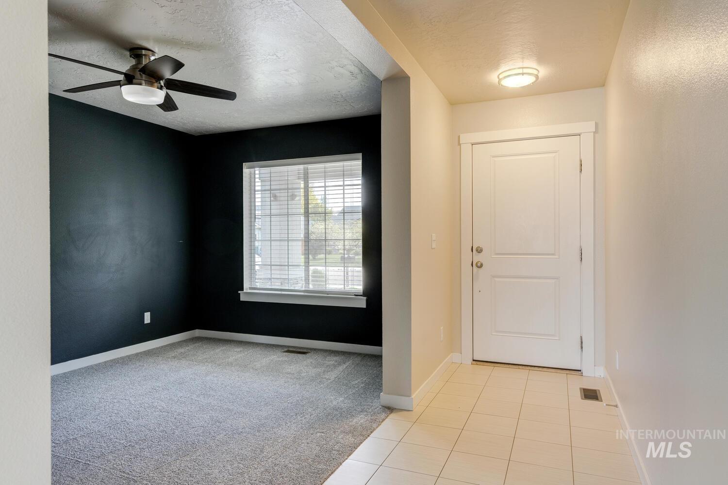 2617 Springcrest Property Photo 4
