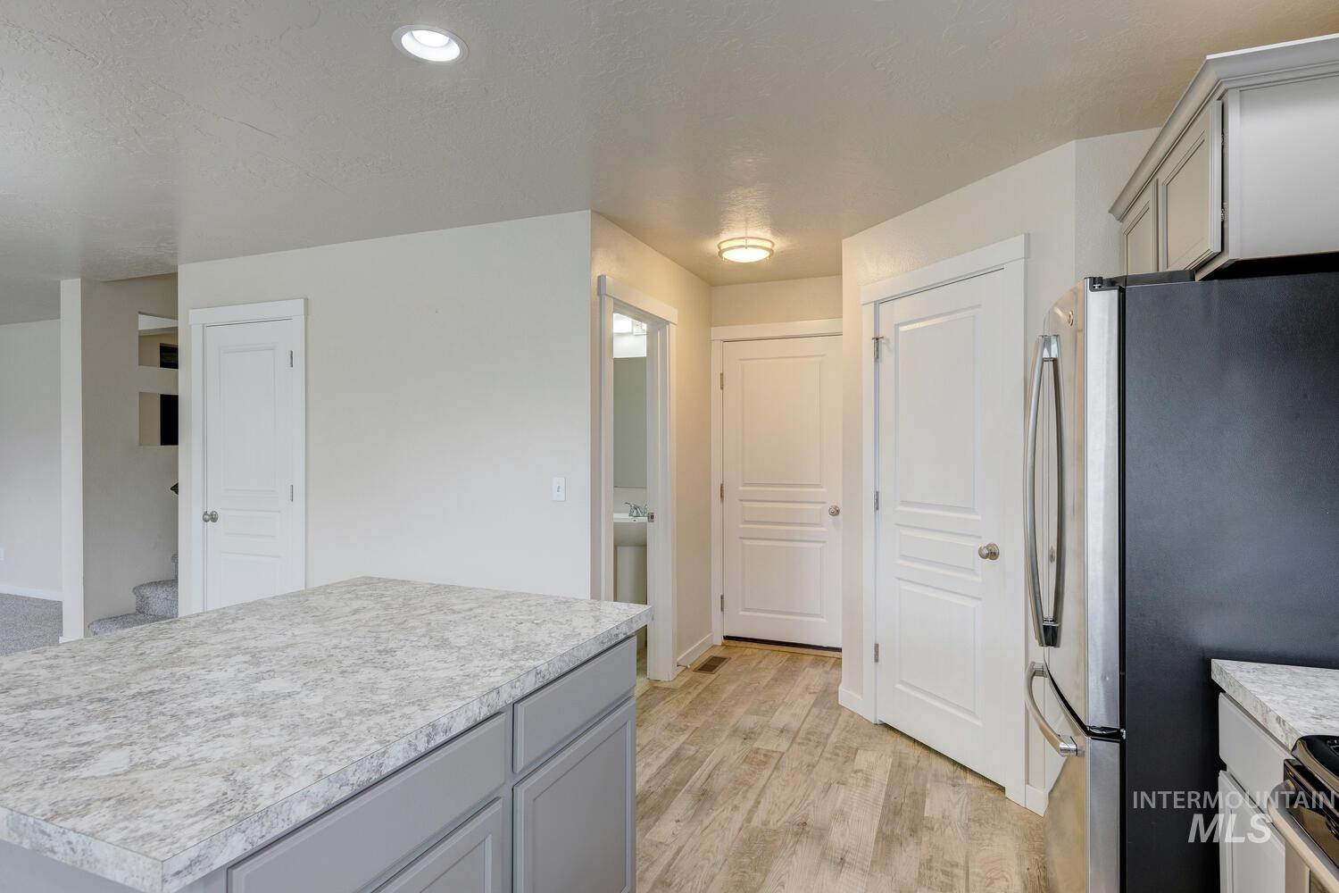2617 Springcrest Property Photo 17