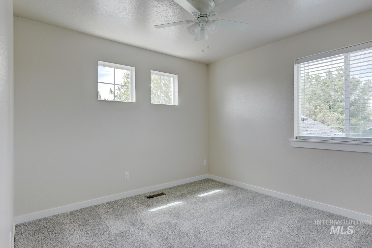 2617 Springcrest Property Photo 28
