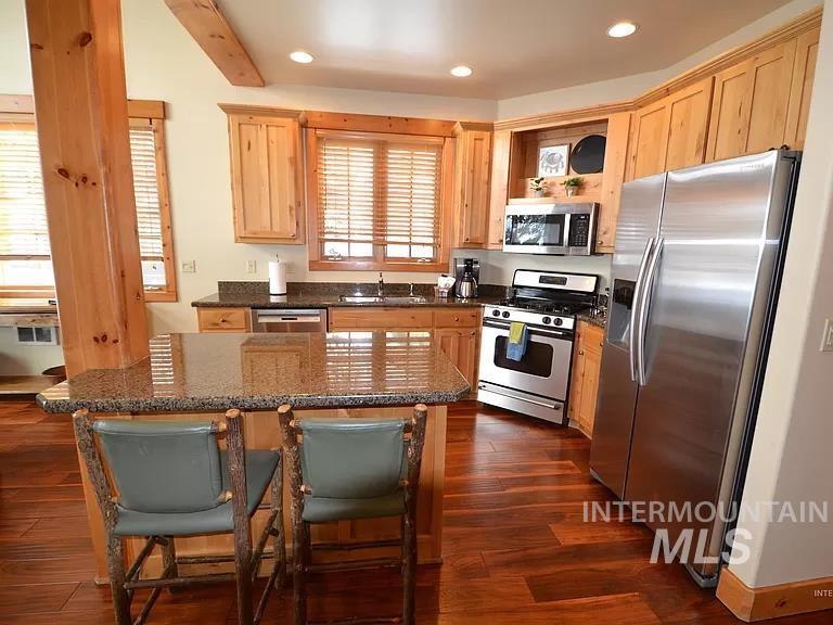 1319 Hearthstone Ct Property Photo 6