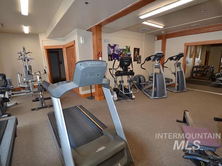 1319 Hearthstone Ct Property Photo 15