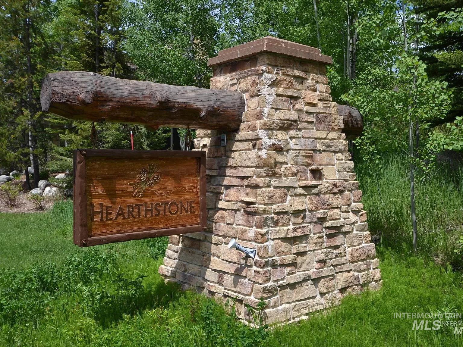 1319 Hearthstone Ct Property Photo 18