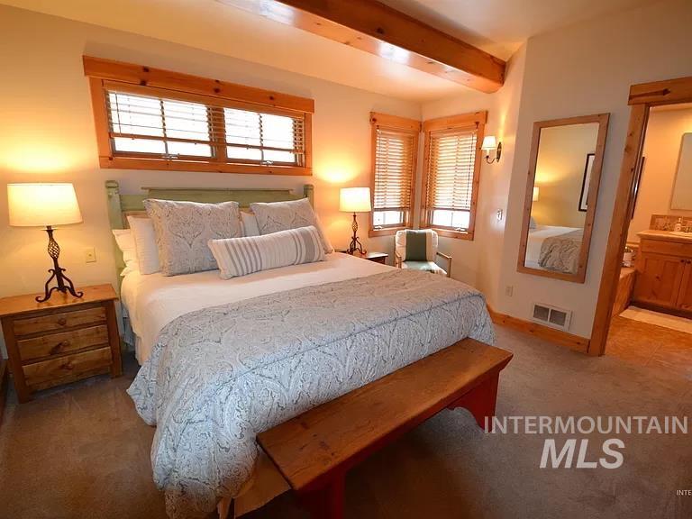 1319 Hearthstone Ct Property Photo 20