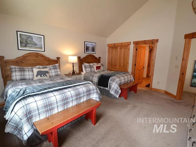 1319 Hearthstone Ct Property Photo 21