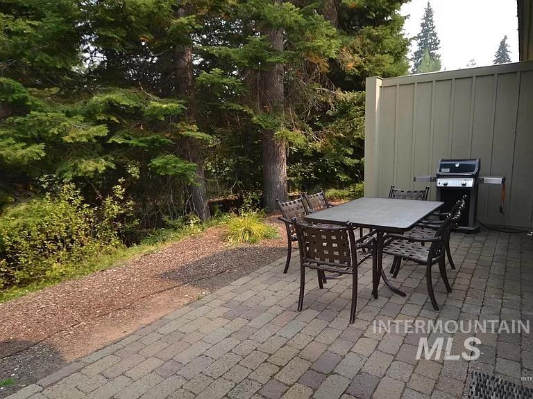 1319 Hearthstone Ct Property Photo 26