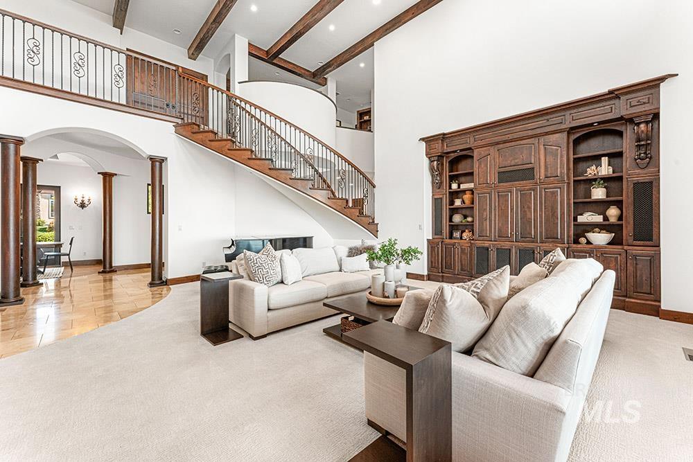 473 N Strata Via Way Property Photo 6