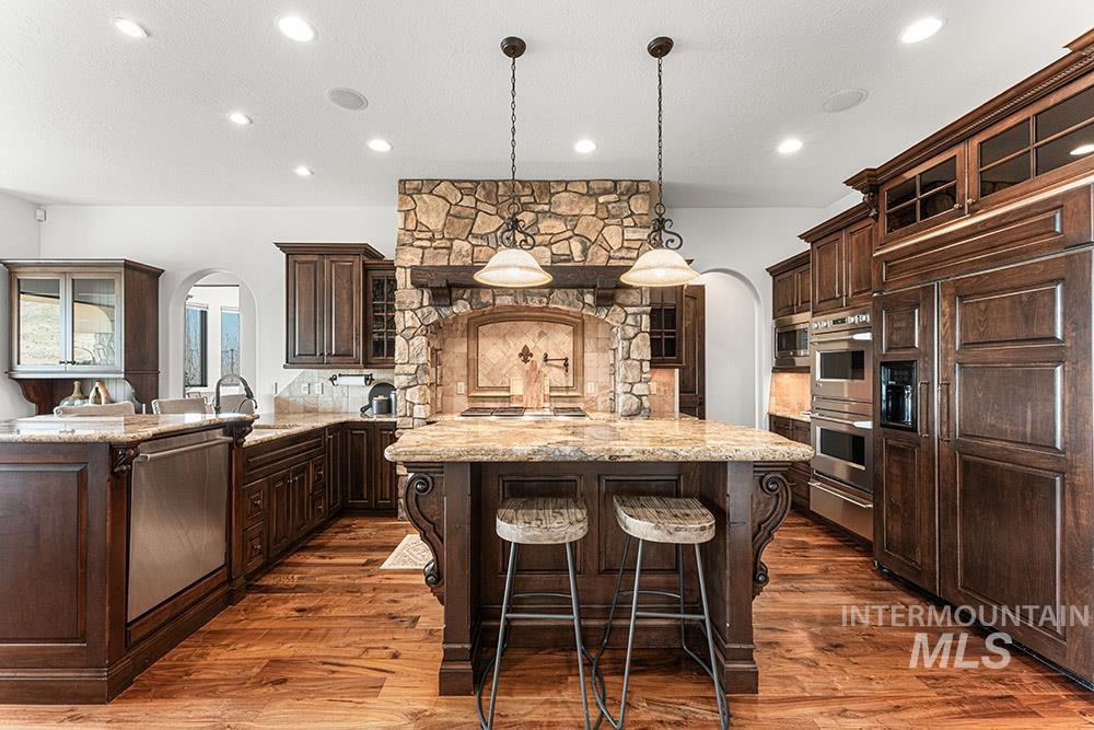 473 N Strata Via Way Property Photo 7