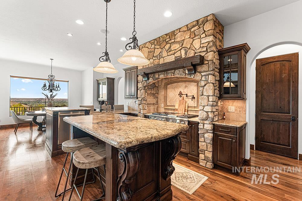 473 N Strata Via Way Property Photo 8