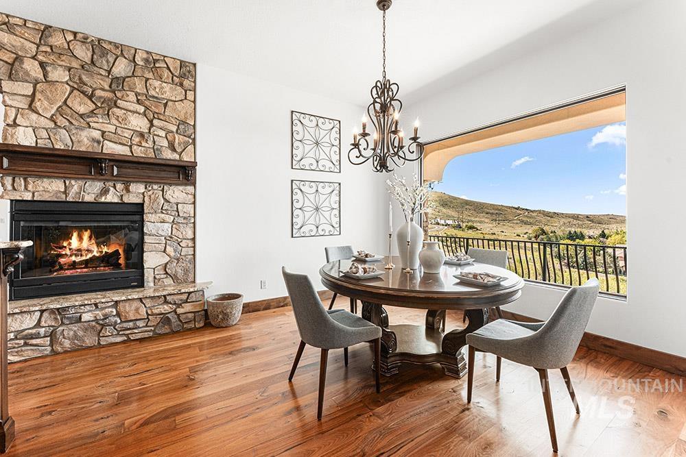 473 N Strata Via Way Property Photo 10