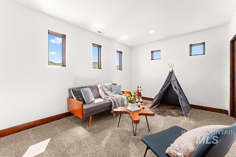 473 N Strata Via Way Property Photo 23