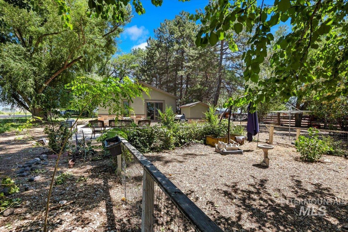 169 W 200 N Property Photo 23