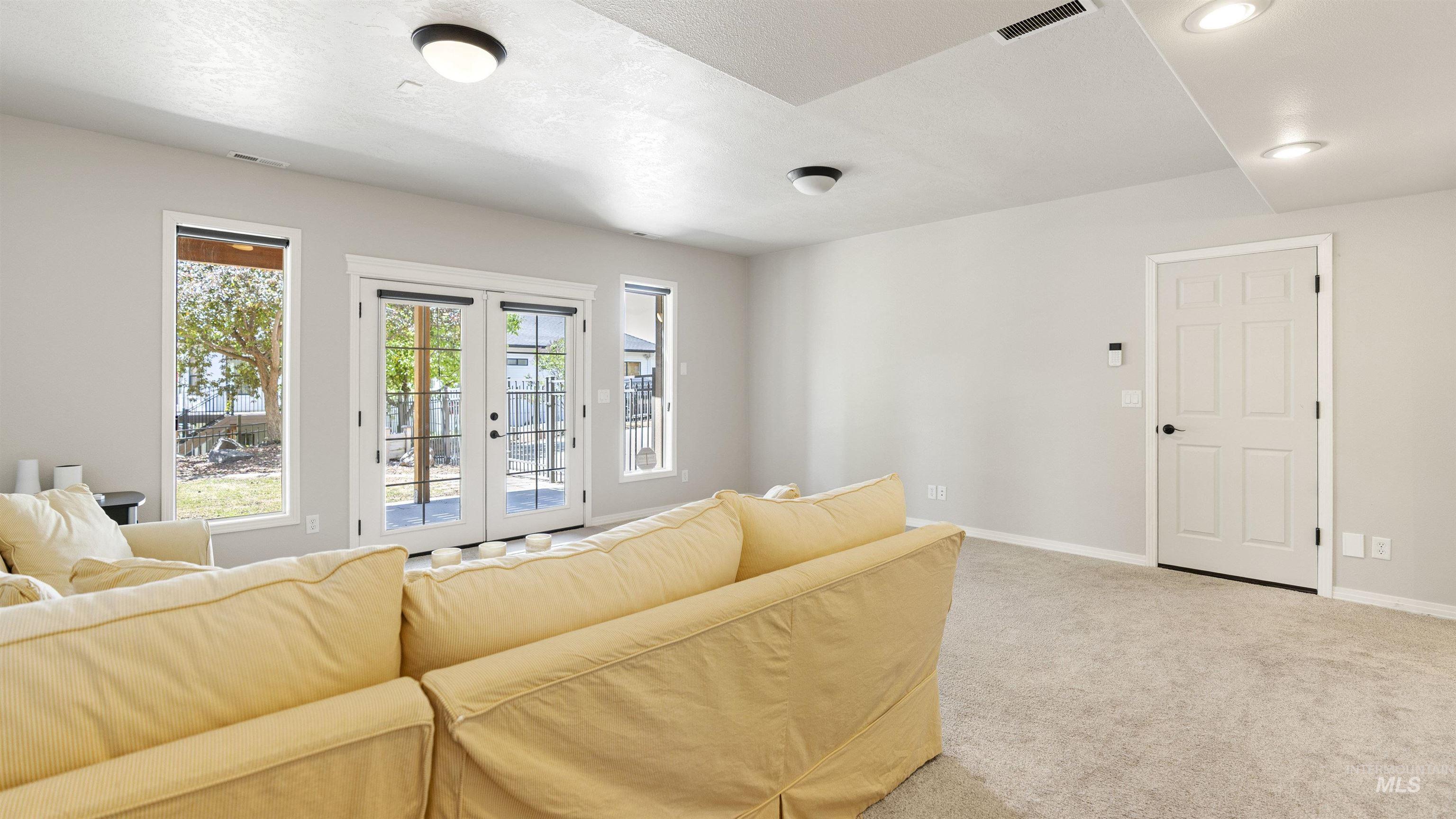 1658 S Trent Point Way Property Photo 19