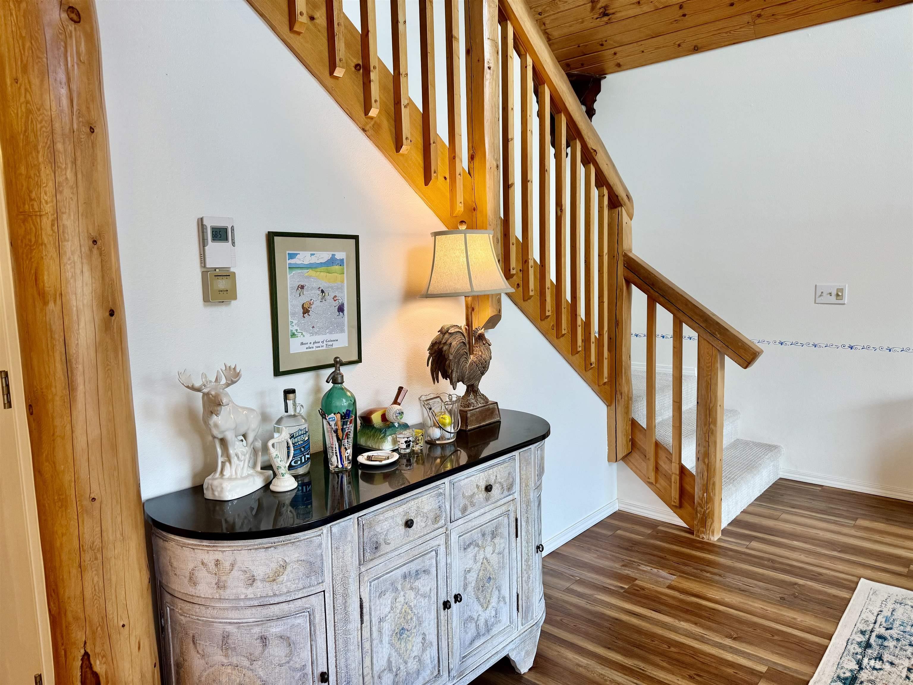 1425 Clements Property Photo 3
