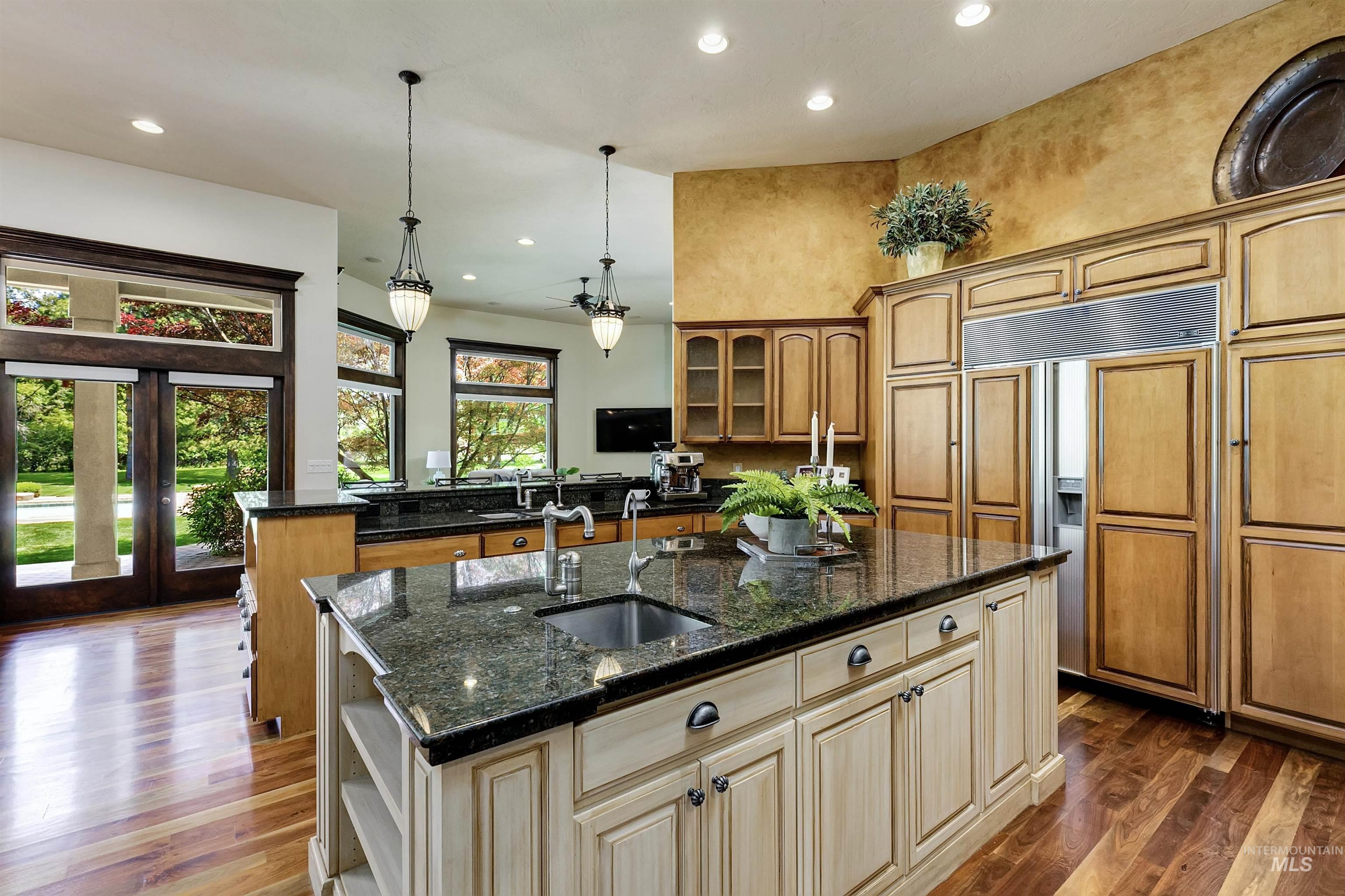 2634 W Sugarberry Drive Property Photo 14