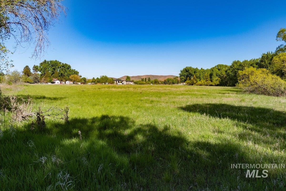 5700 W Dry Creek Rd Property Photo 2