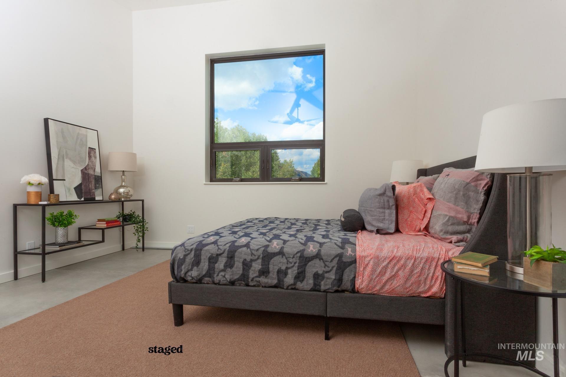 250 Amatopia Way Property Photo 4