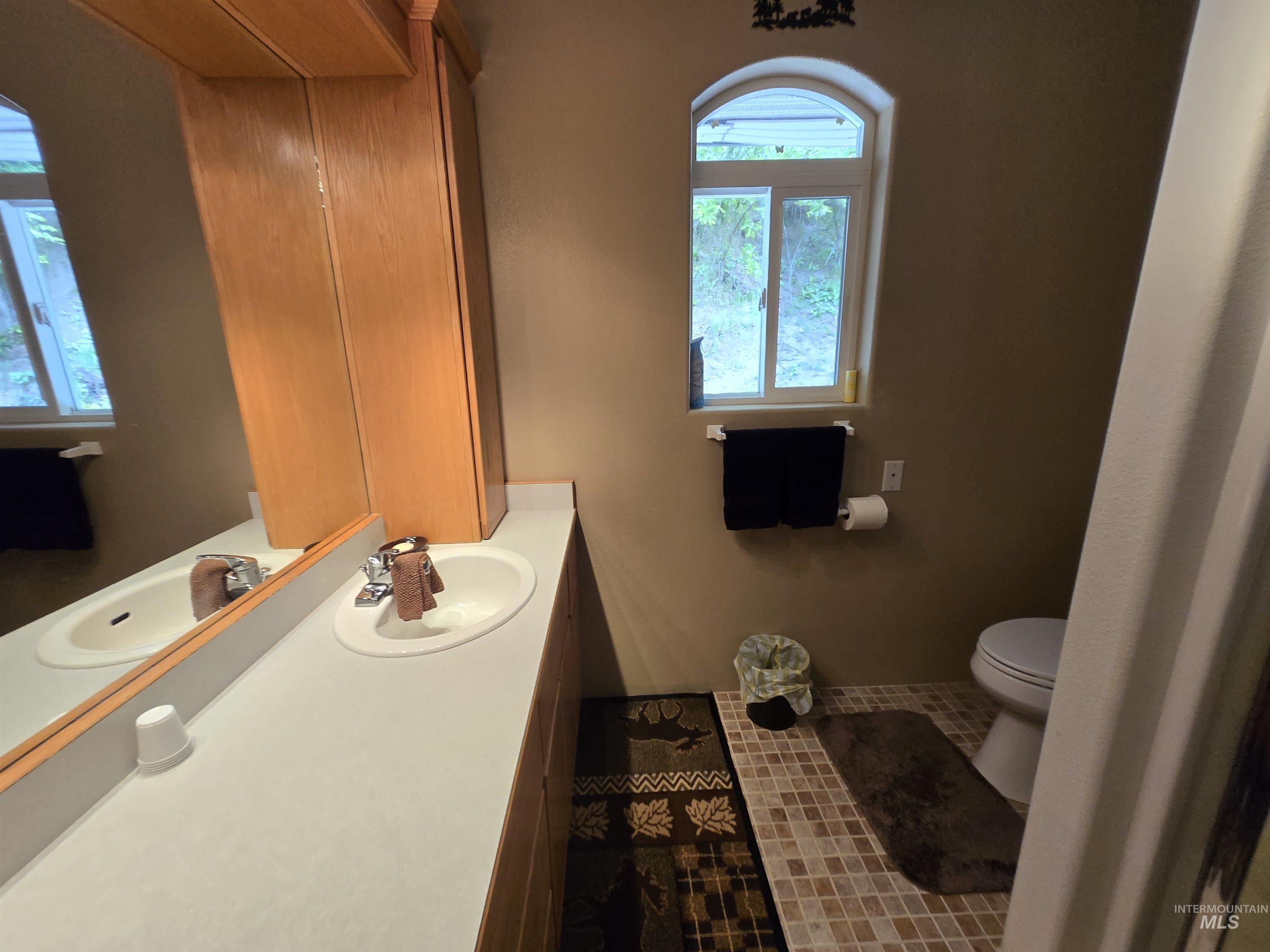 1230 Ellis Ave Property Photo 11