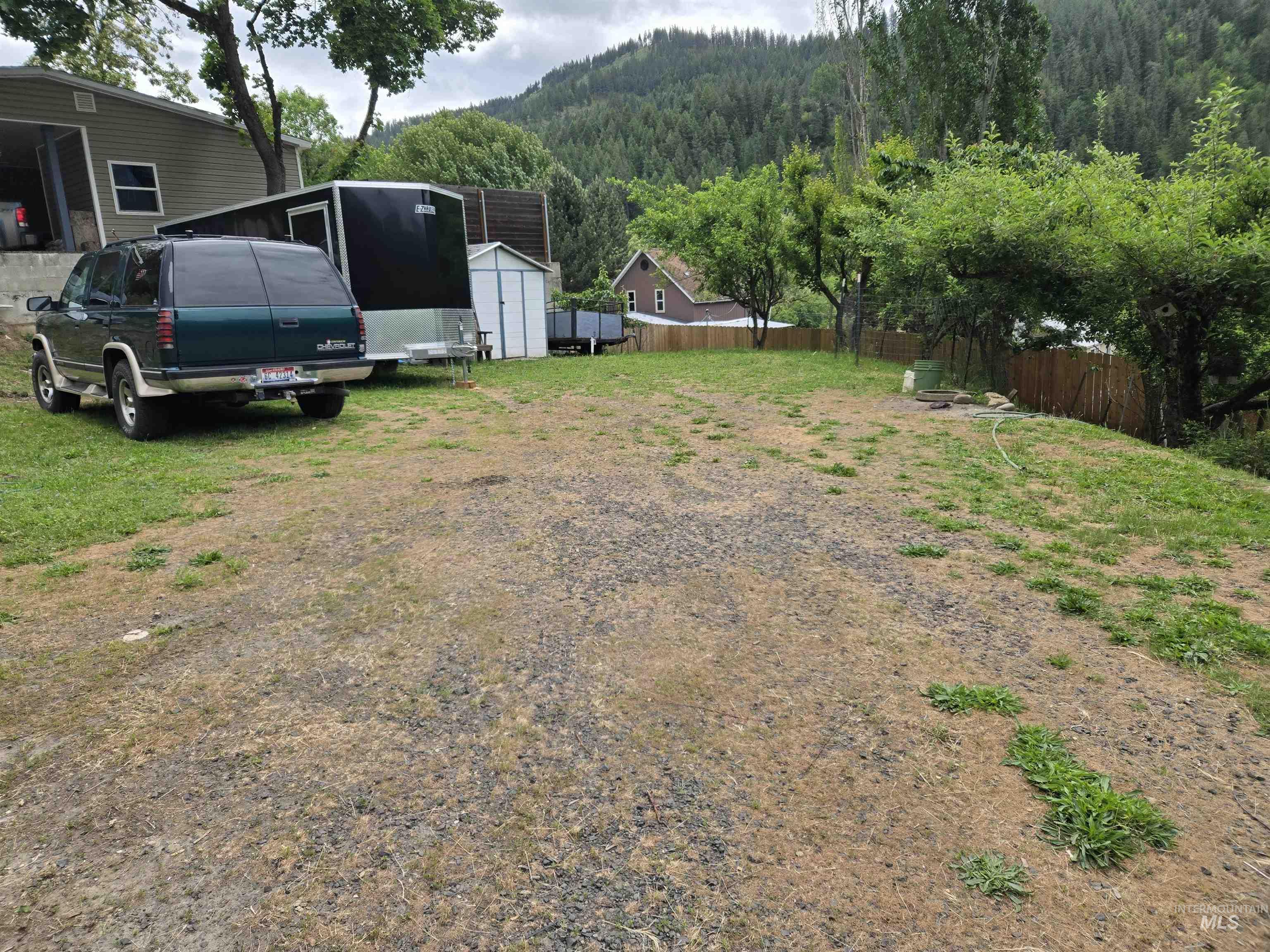 1230 Ellis Ave Property Photo 34