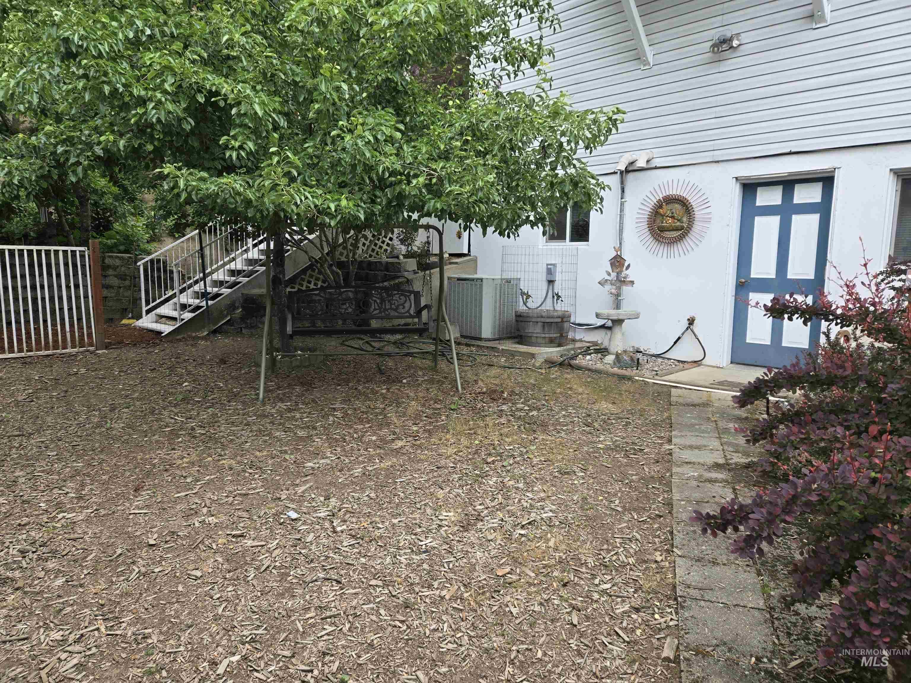 1230 Ellis Ave Property Photo 36