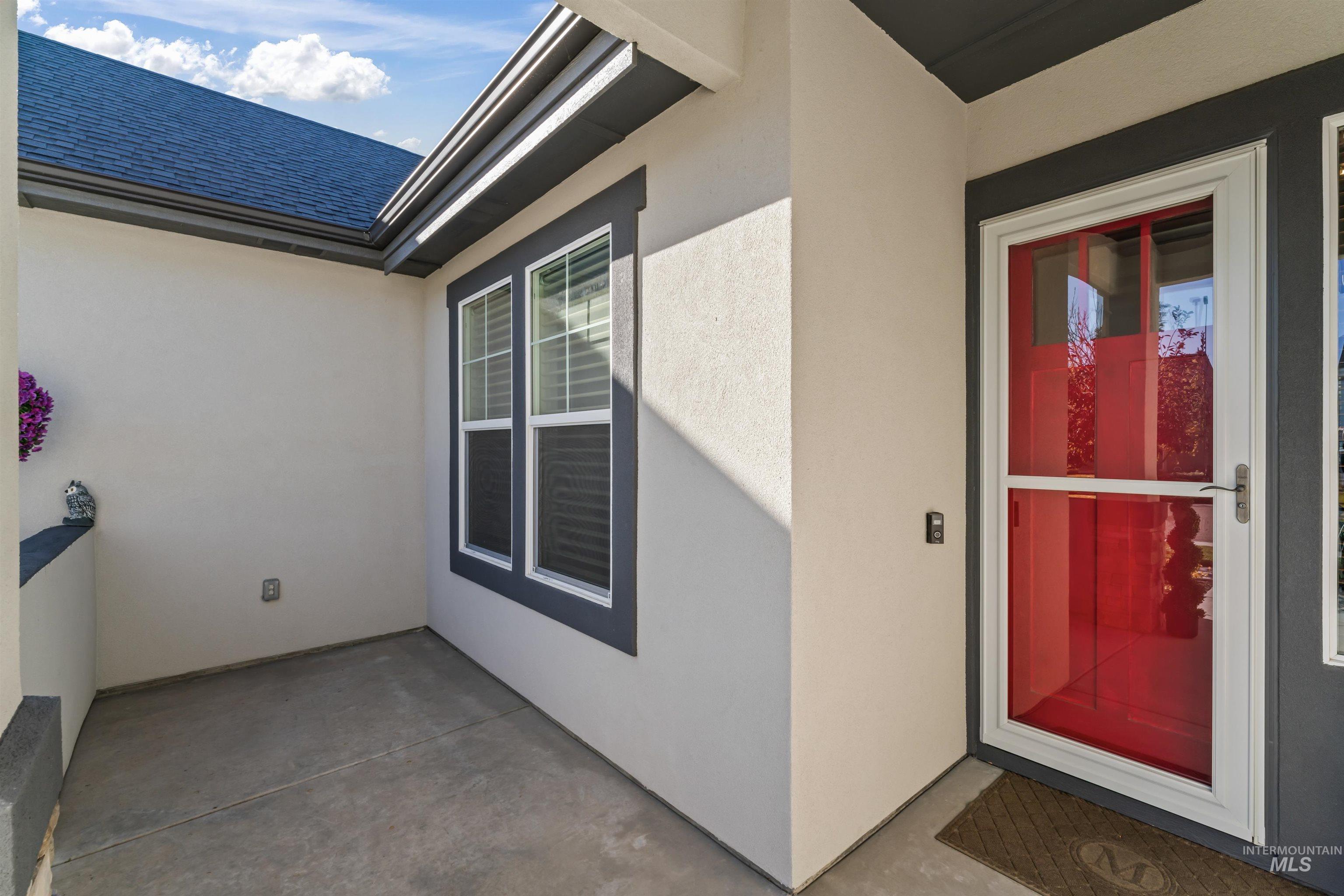2133 N Star Garnet Ave. Property Photo 9