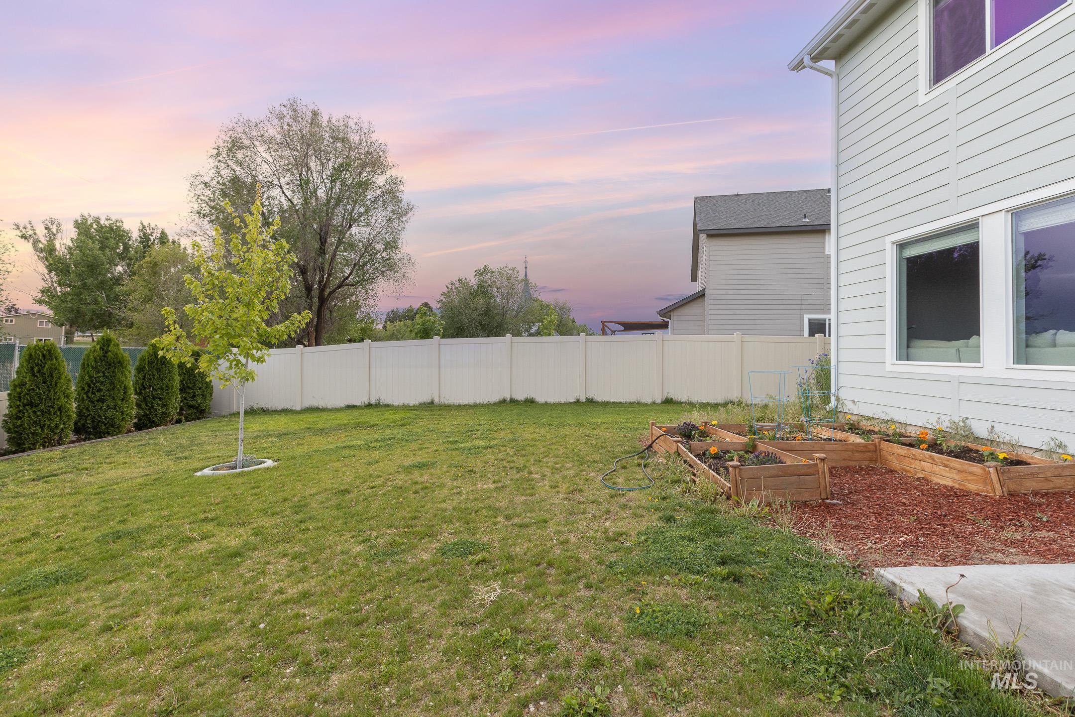 4461 E E Stone Falls Dr Property Photo 26