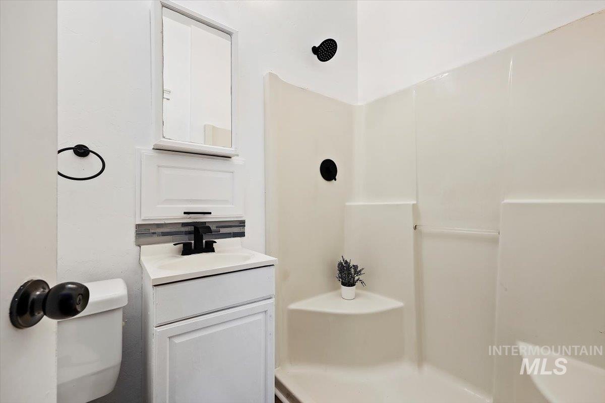 341 Birch St S Property Photo 23