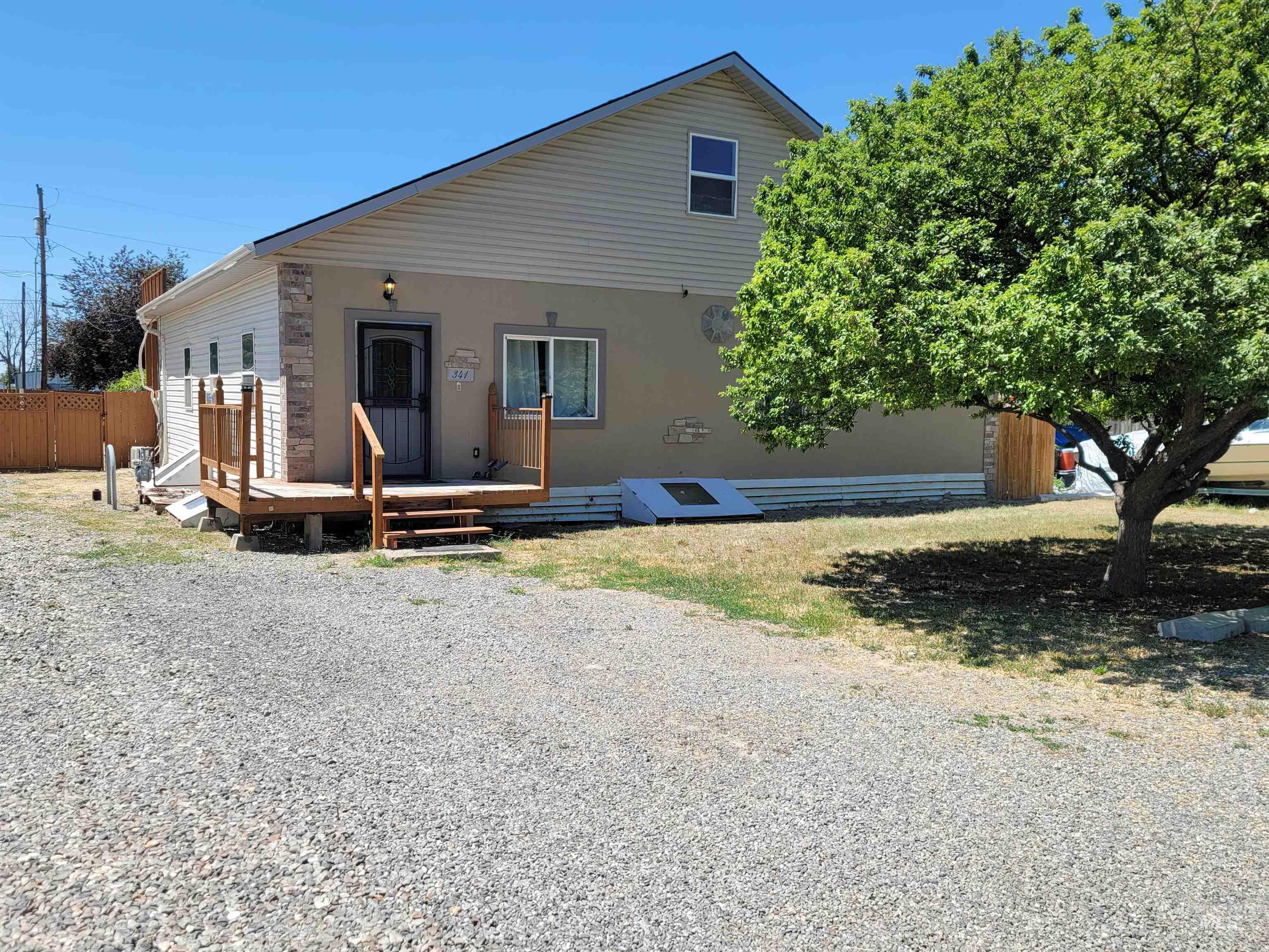 341 Birch St S Property Photo 49