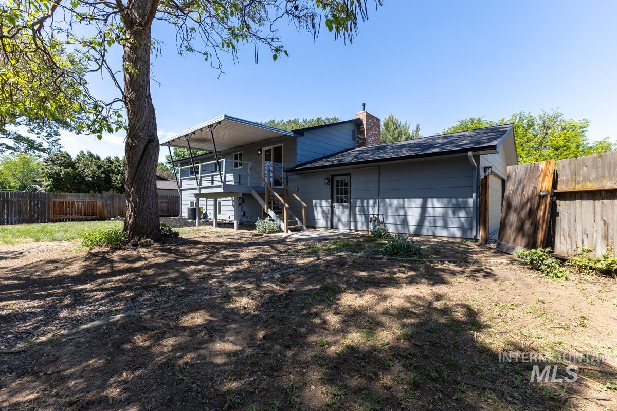 9865 W Skycliffe Ave Property Photo 2