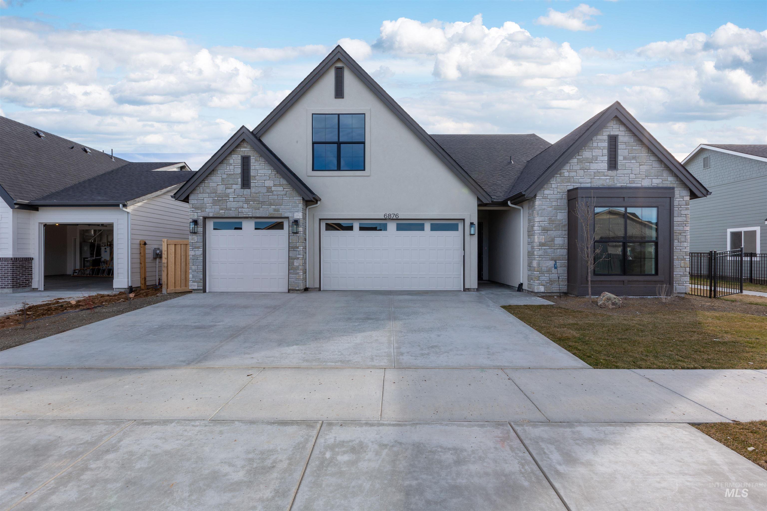 4173 W Thornapple Dr Property Photo 1