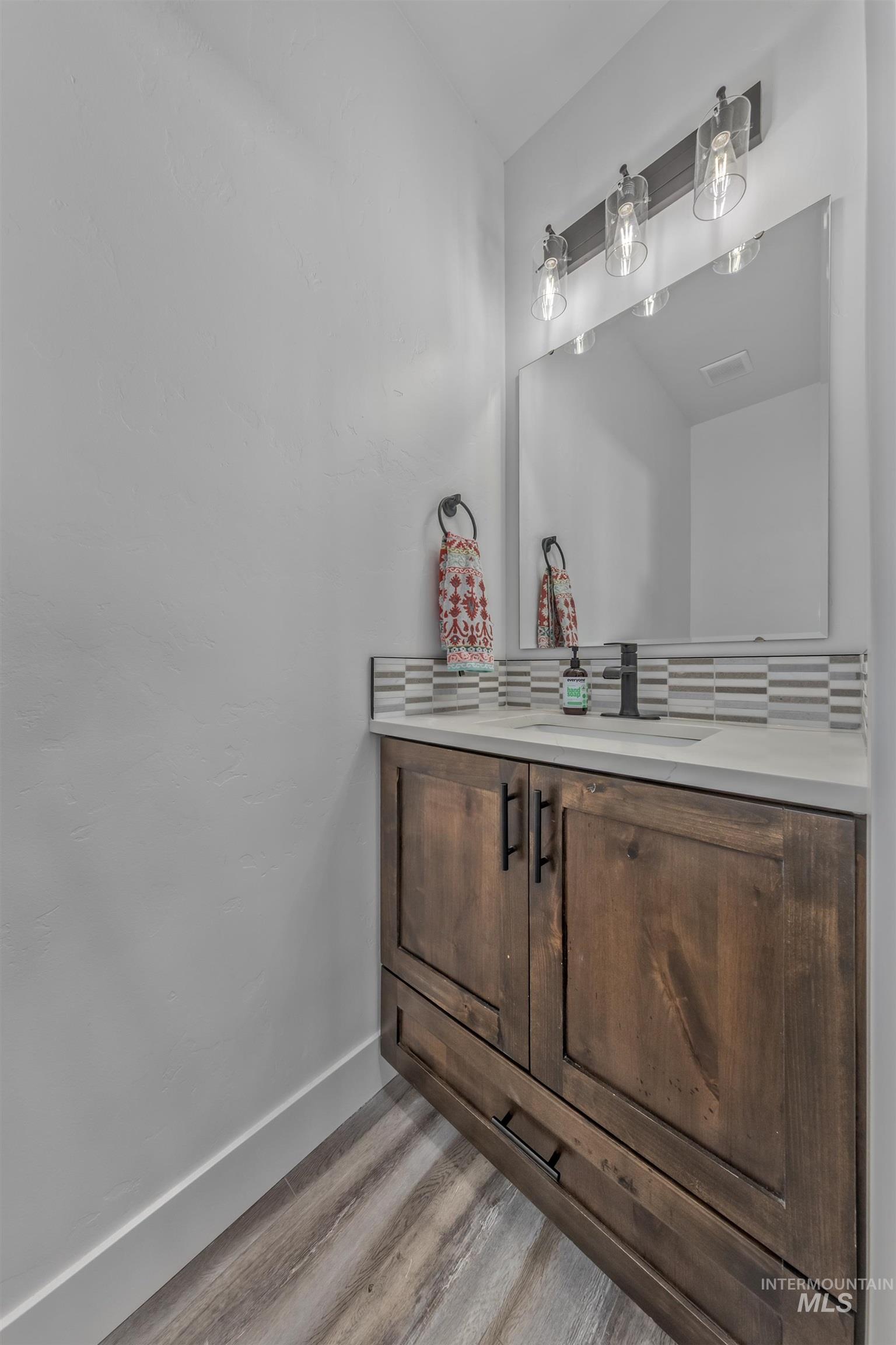 2585 Ne 15th Avenue Property Photo 9