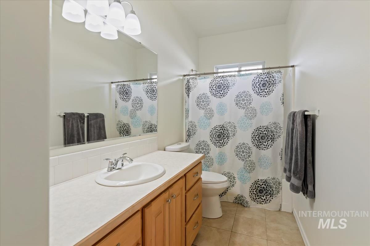 1899 E Mackay Drive Property Photo 15