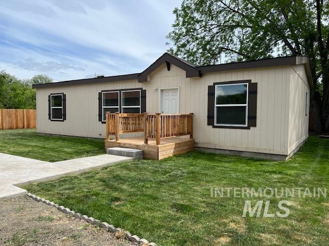 1100 E 6th St Property Photo