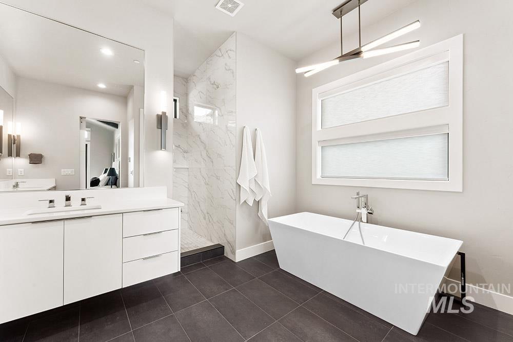 1519 S Galaxy Way Property Photo 15