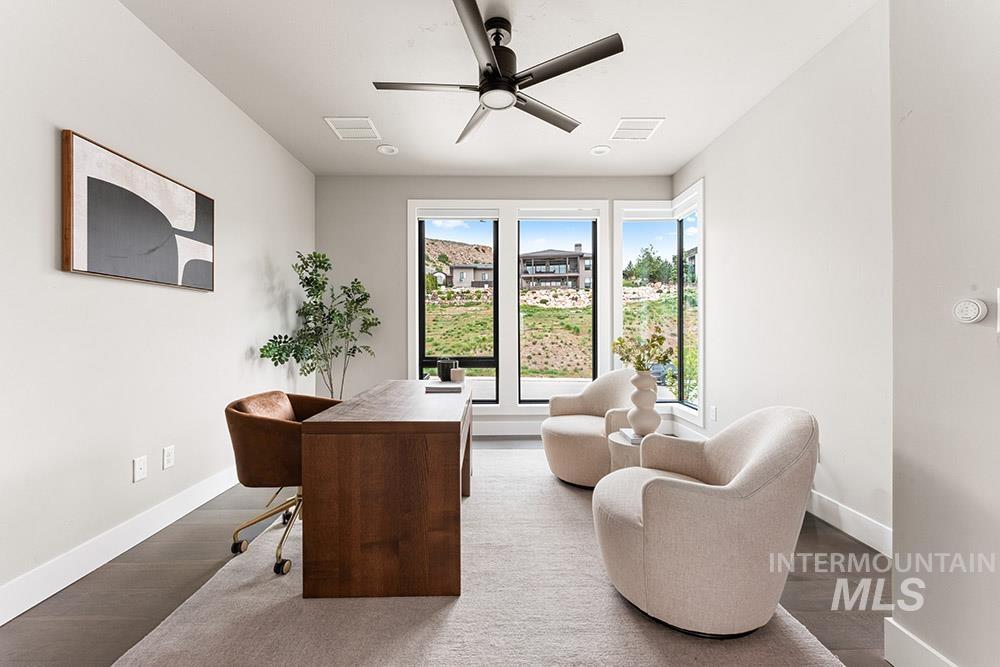 1519 S Galaxy Way Property Photo 18