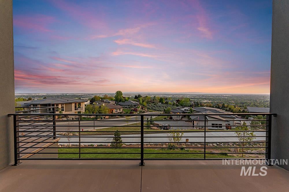 1519 S Galaxy Way Property Photo 30
