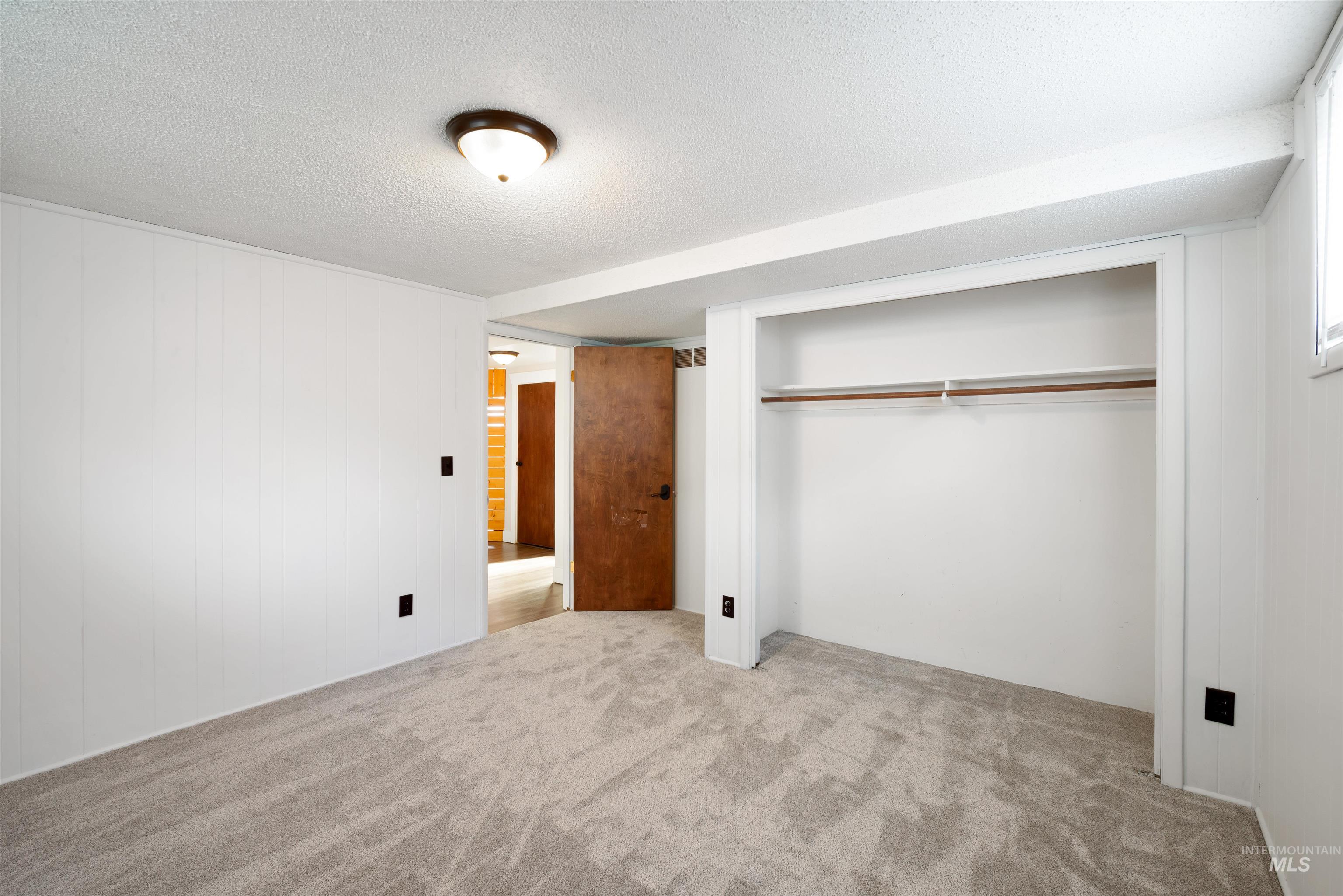 4922 N Burlington Dr Property Photo 25