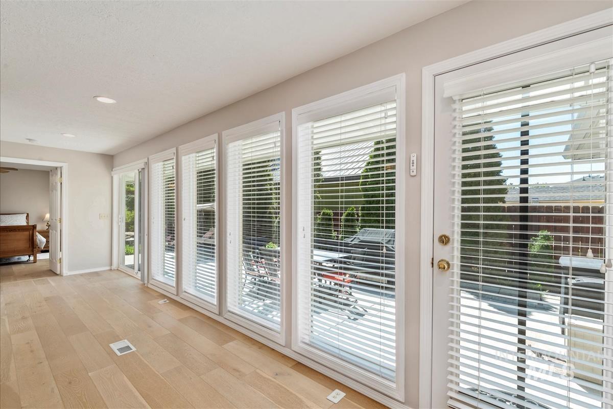 1418 S Empire Way Property Photo 18