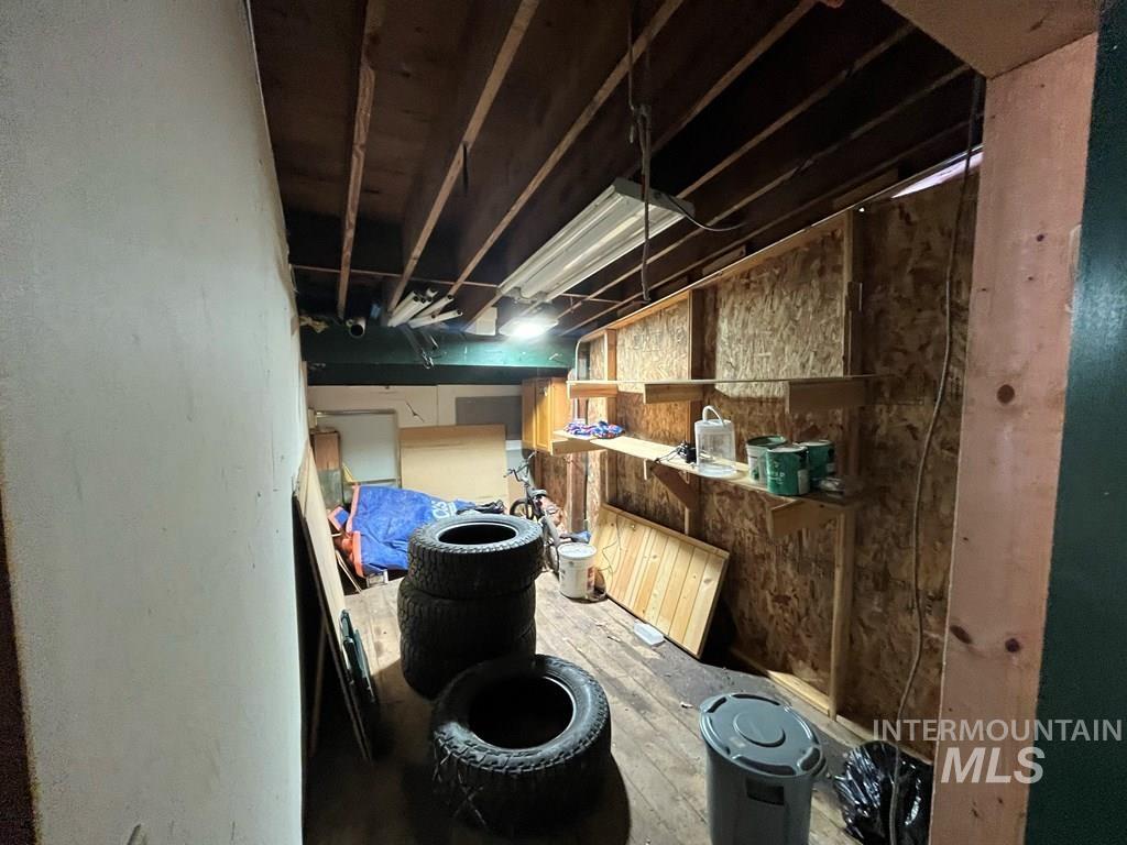 329 Forest St. Property Photo 16