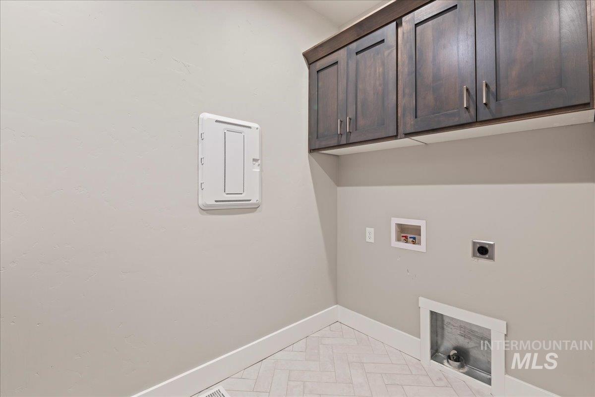 12025 W Endsley Ct Property Photo 38