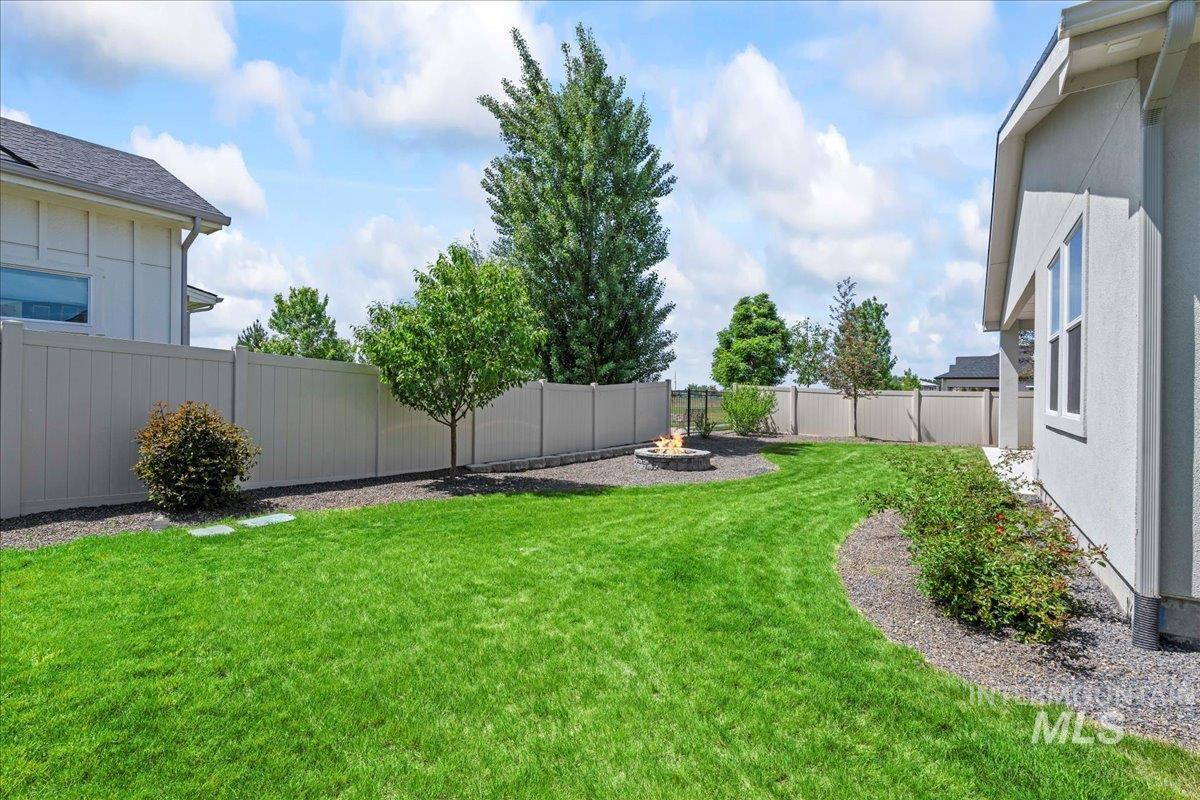 12025 W Endsley Ct Property Photo 46