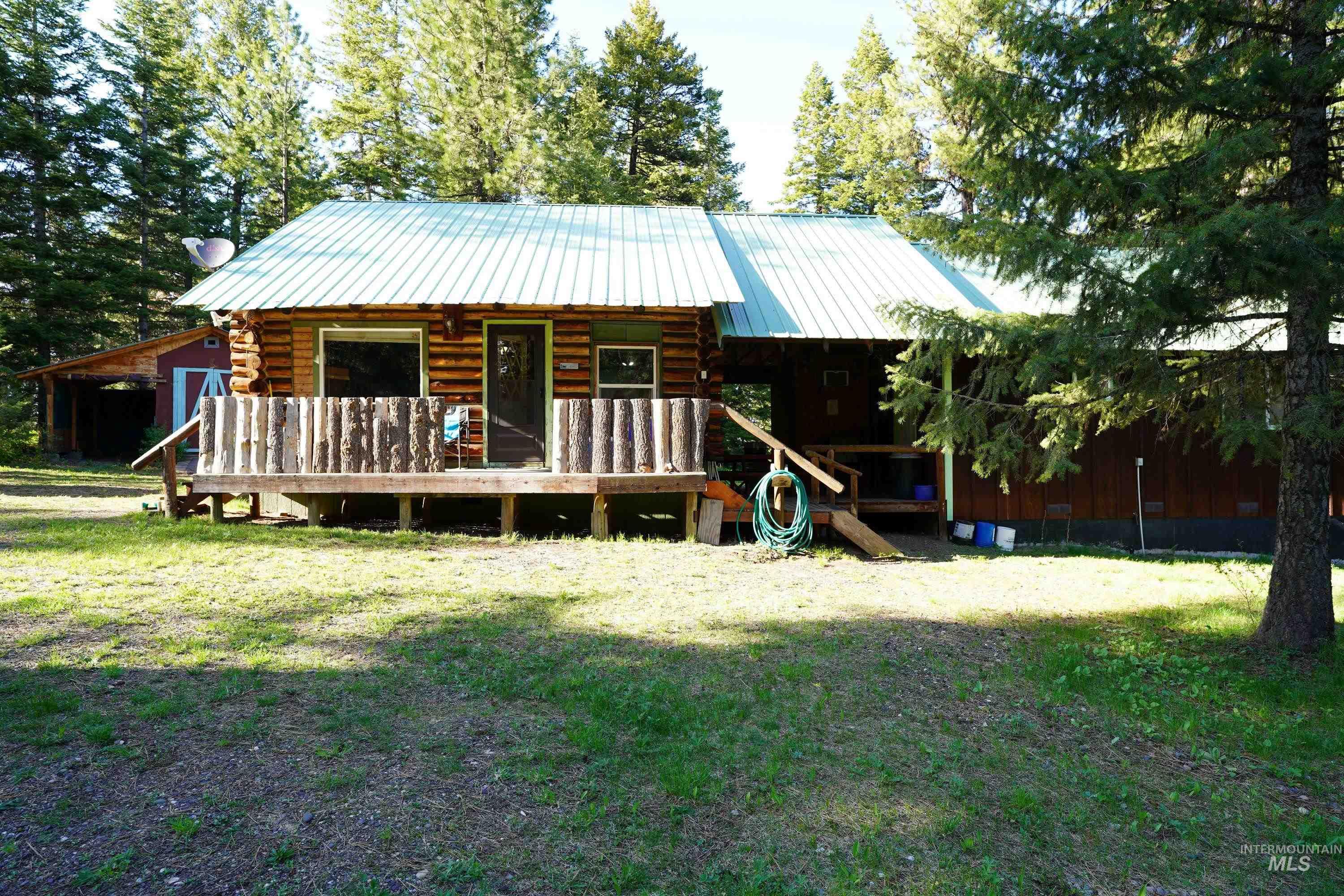 3695 W Mountain Rd Property Photo