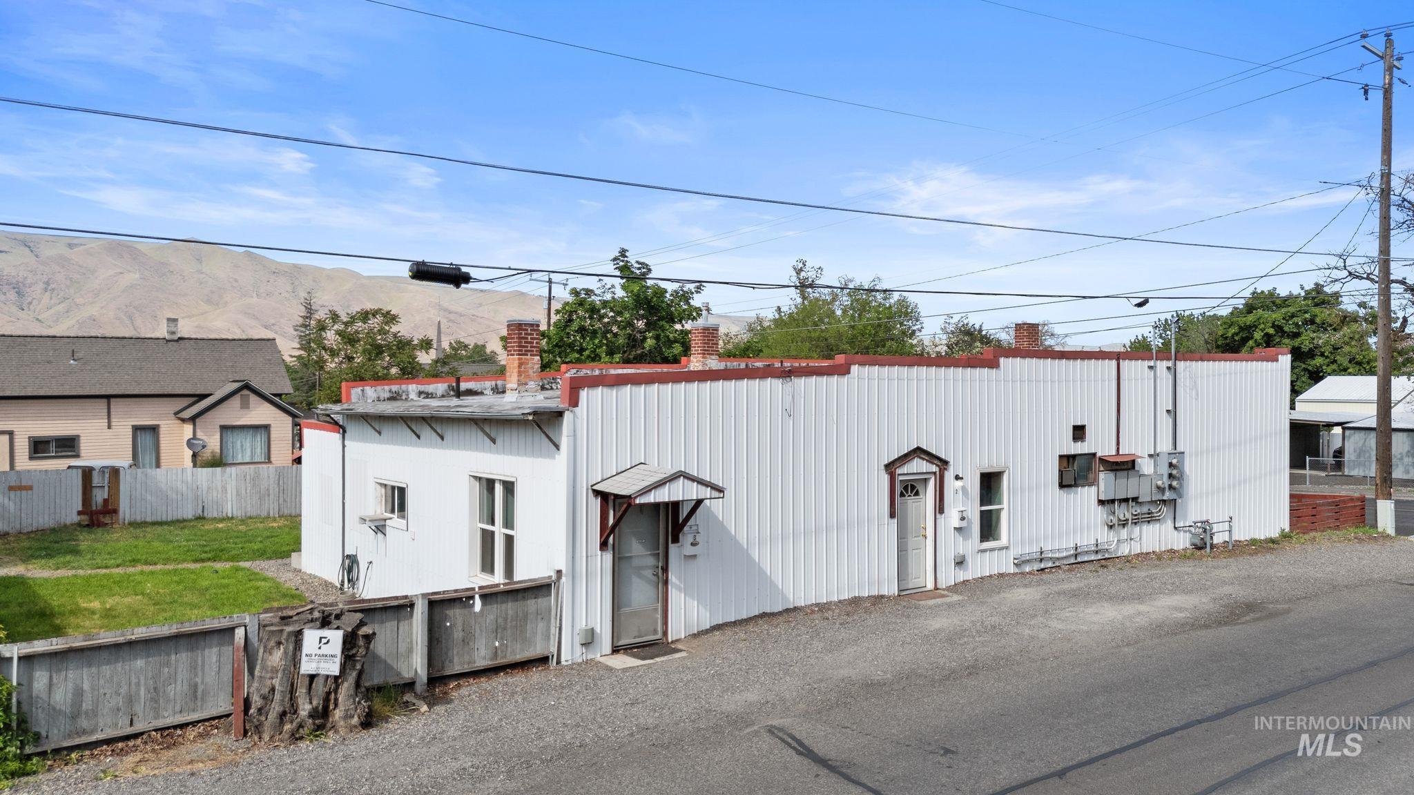 1156 13th St Property Photo 1