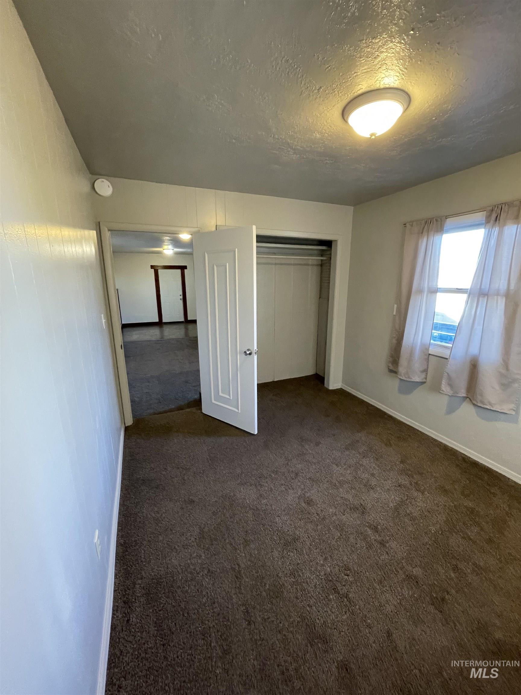 564 S Blue Lakes Blvd Property Photo 44