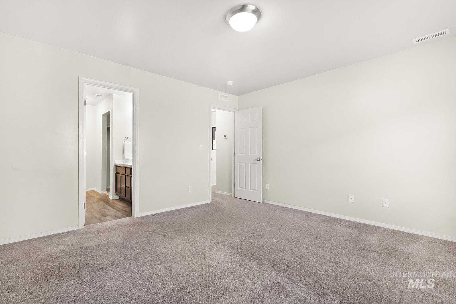 811 Pronghorn Dr Property Photo 16