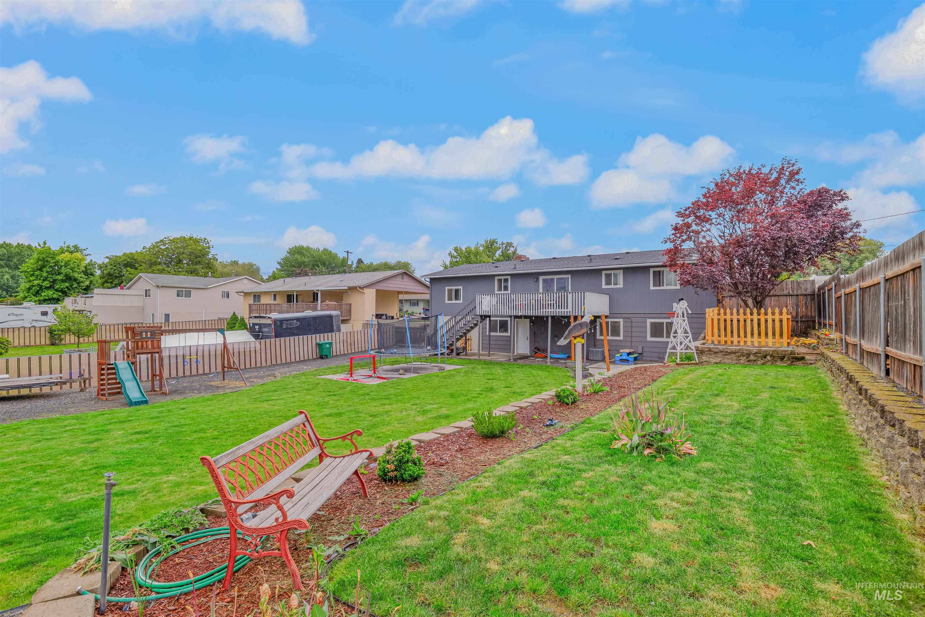 1705 Cedar Avenue Property Photo 2