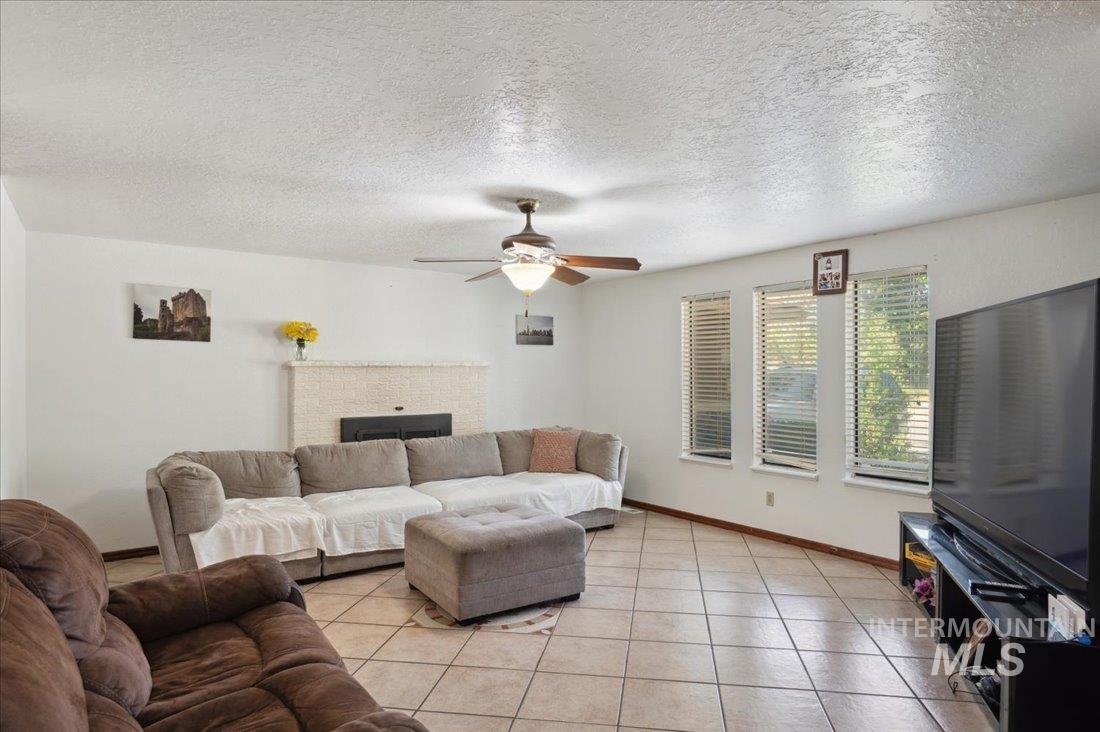 9709 W Mcmillan Road Property Photo 8