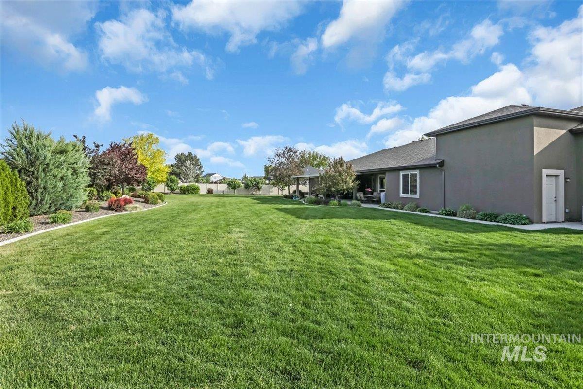 1316 N Redspire Way Property Photo 36
