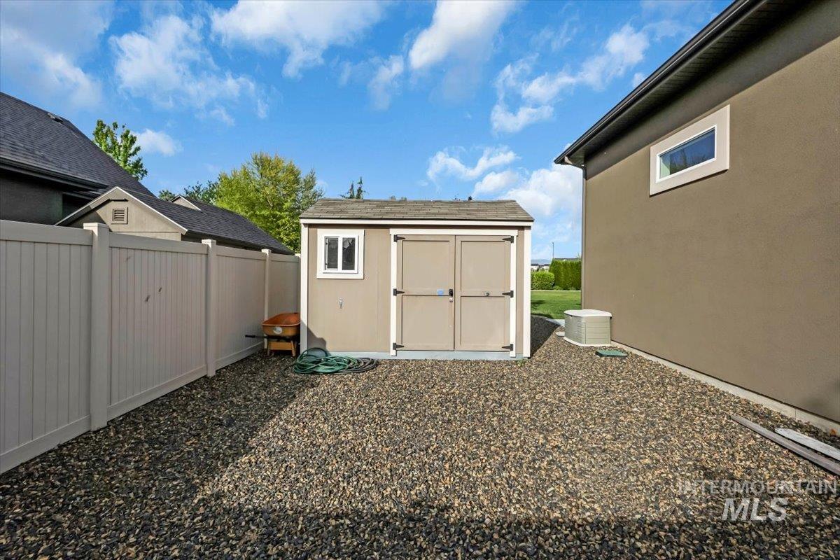 1316 N Redspire Way Property Photo 37